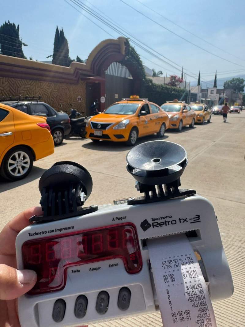 Taxis en Oaxaca: cobros excesivos, opacidad y dudas por la app que impulsa SEMOVI