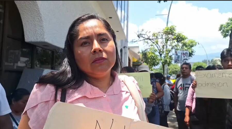 ¿Protegen datos o los exhiben? SEP Oaxaca filtra las CURP de 30 mil menores y se ampara en la misma ley que la puede multar